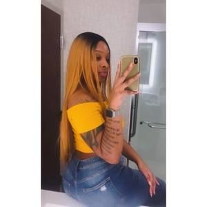 Meet your Posher, Kayla